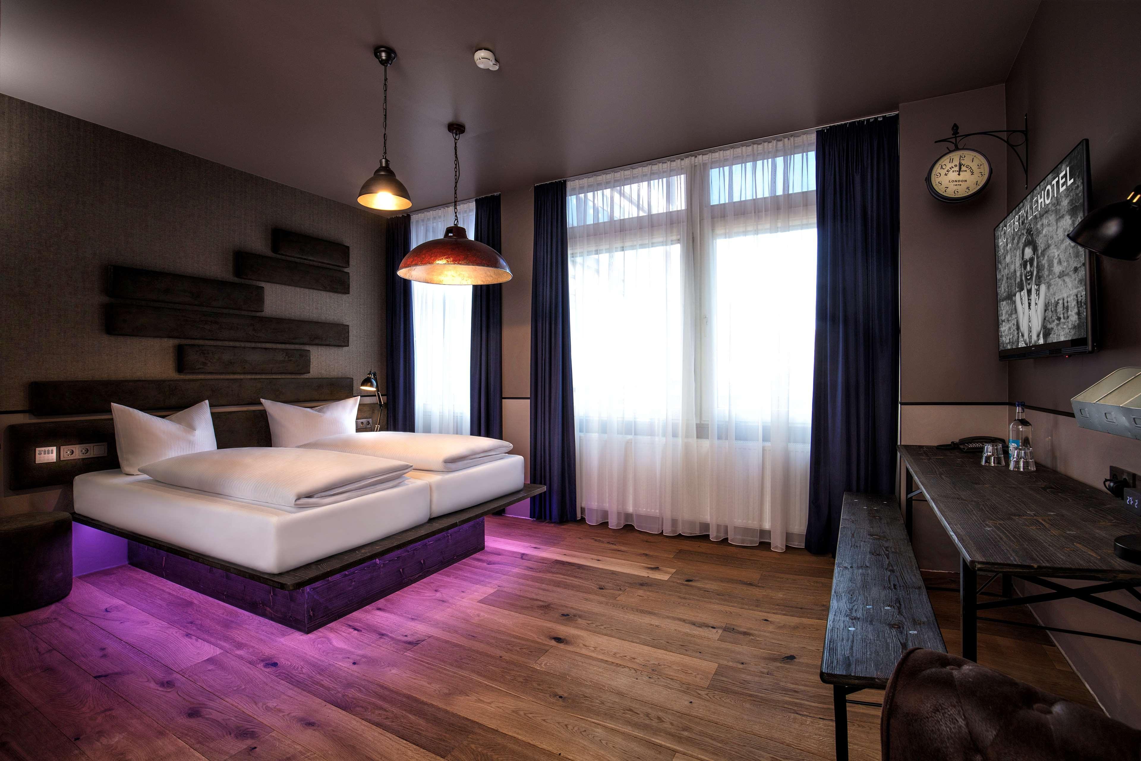 Best Western Loftstyle Hotel Stuttgart-Zuffenhausen ภายนอก รูปภาพ